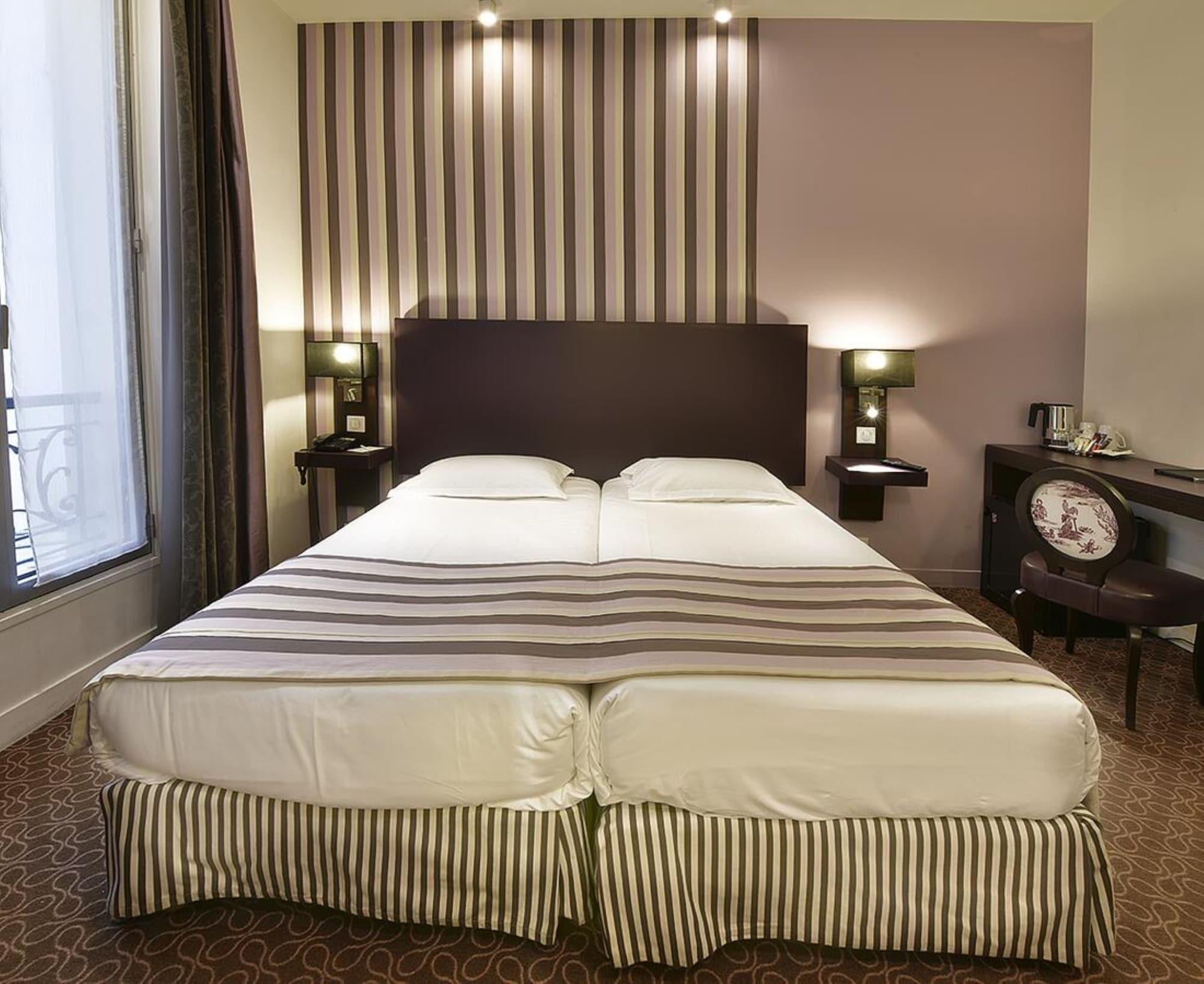สตาร์ ช็องเซลิเซ่ Hotel ปารีส ภายนอก รูปภาพ