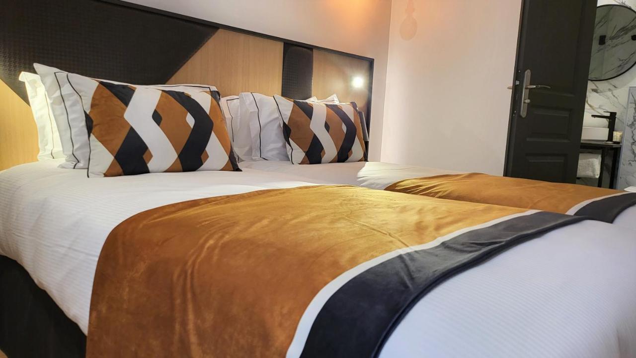 สตาร์ ช็องเซลิเซ่ Hotel ปารีส ภายนอก รูปภาพ
