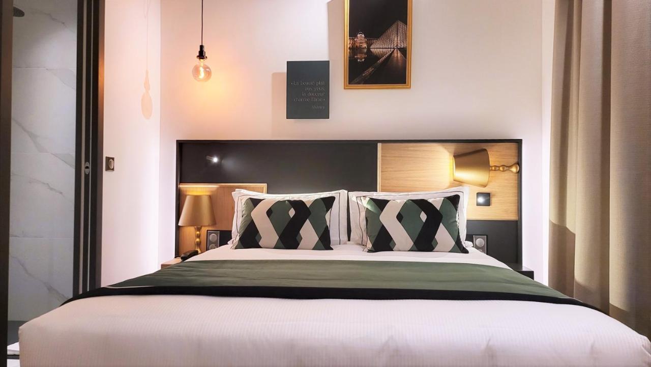 สตาร์ ช็องเซลิเซ่ Hotel ปารีส ภายนอก รูปภาพ
