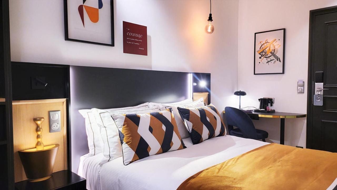 สตาร์ ช็องเซลิเซ่ Hotel ปารีส ภายนอก รูปภาพ
