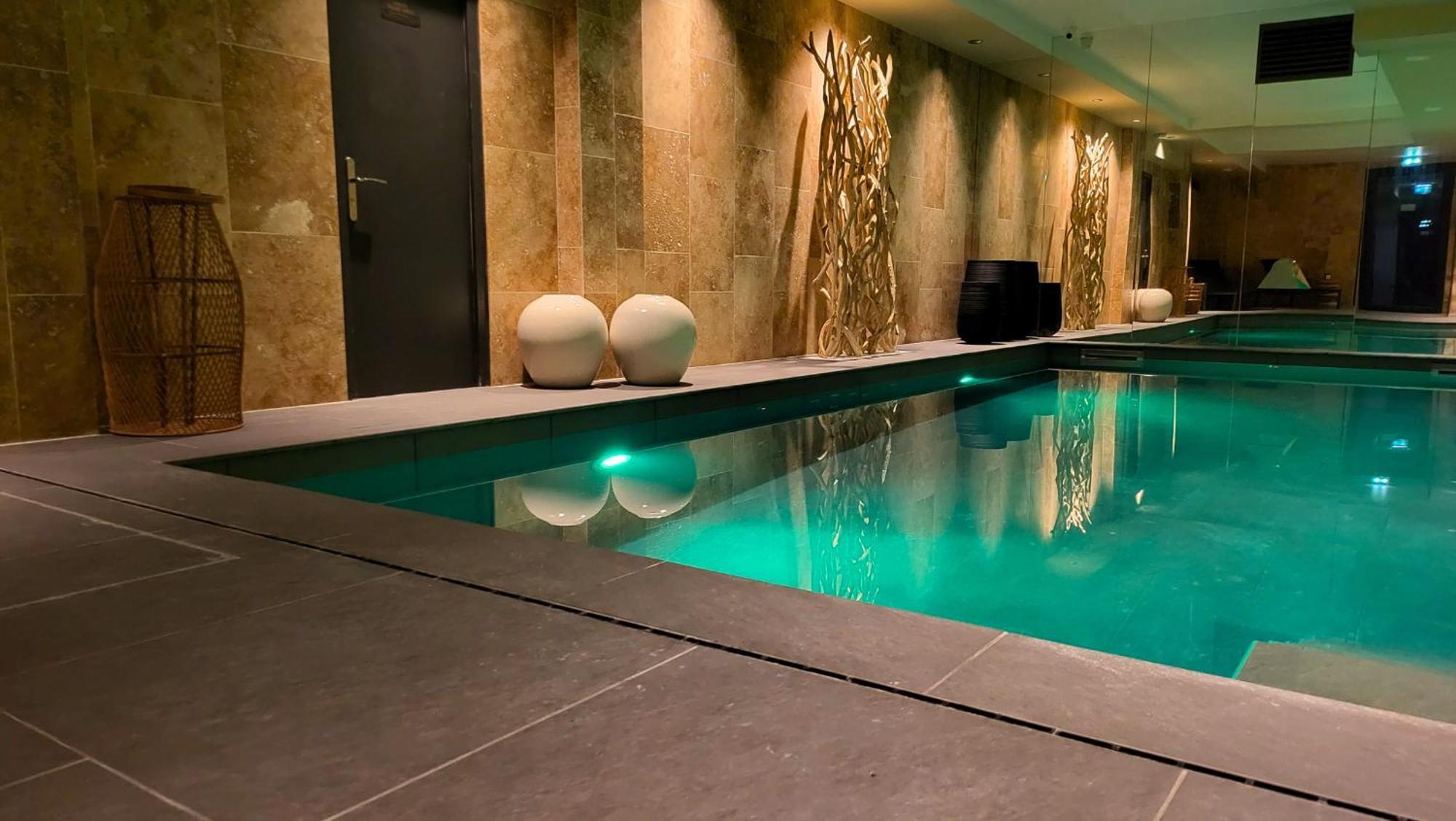 สตาร์ ช็องเซลิเซ่ Hotel ปารีส ภายนอก รูปภาพ